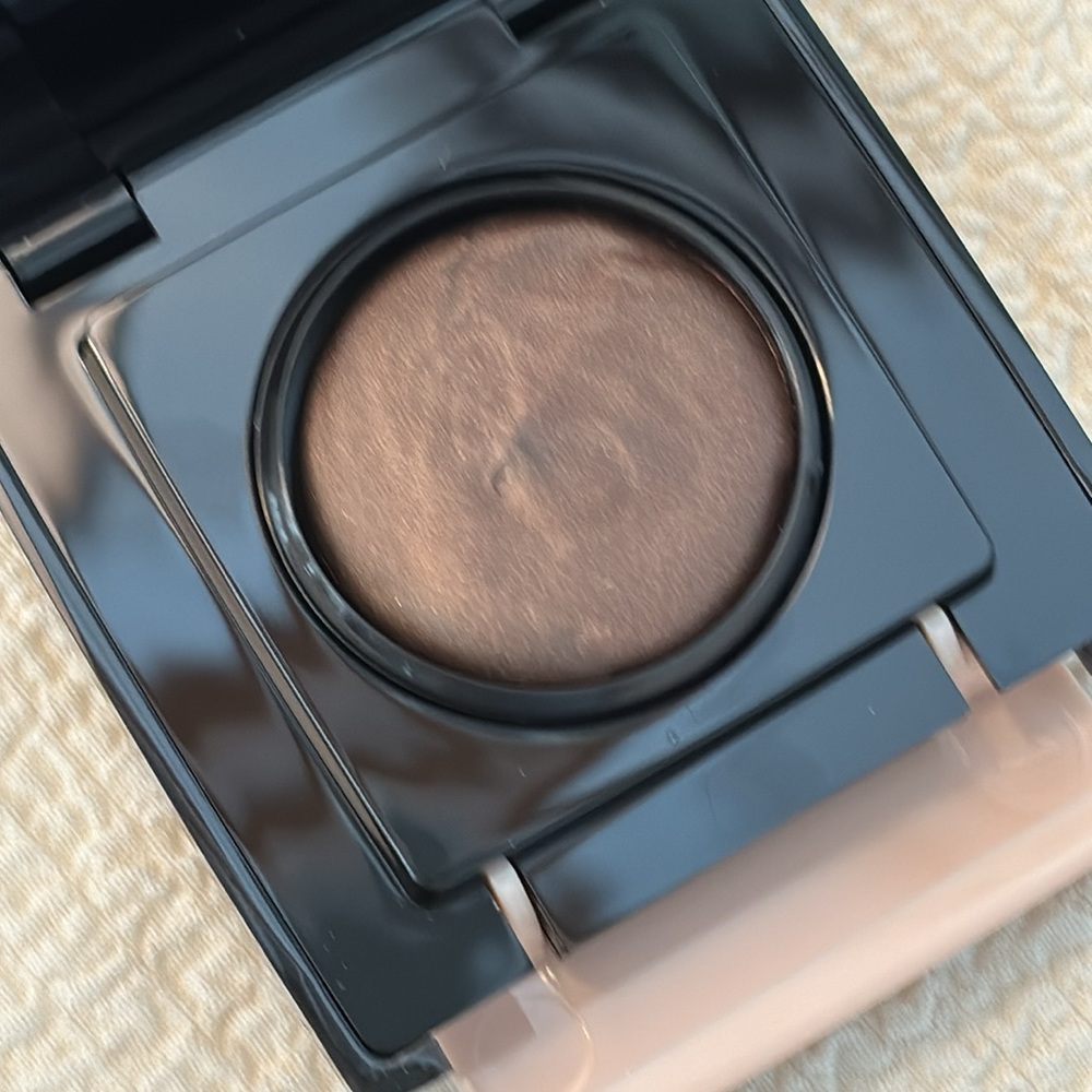 Doll 10 HydraGel Eye Liner Moonlit Glow - Picture 4 of 9